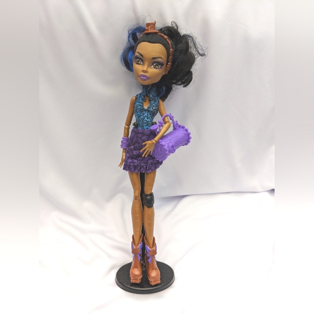 Monster High Rebecca Steam Dance Class Doll
